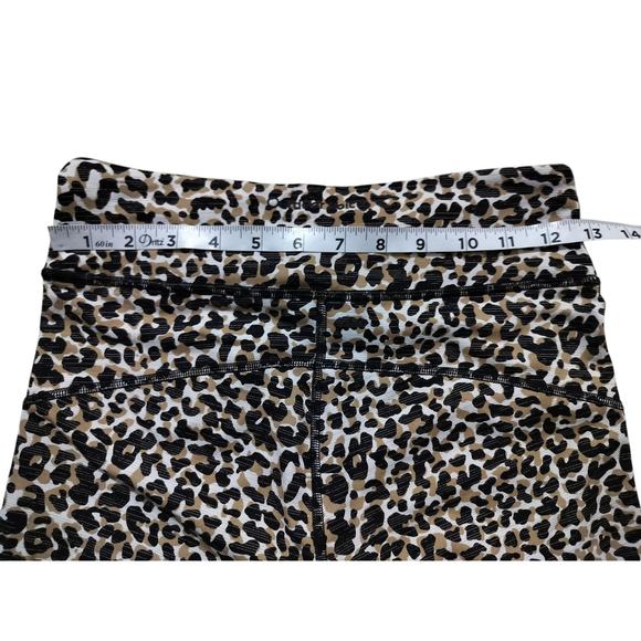 Outdoor Voices women super form 3.5" short leopart print shorts size S - Picture 8 of 9